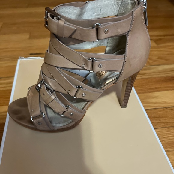 MICHAEL KORS LEONIA BOOTIES IN TAUPE SZ 8 STRAPPY HEEL - Picture 7 of 11